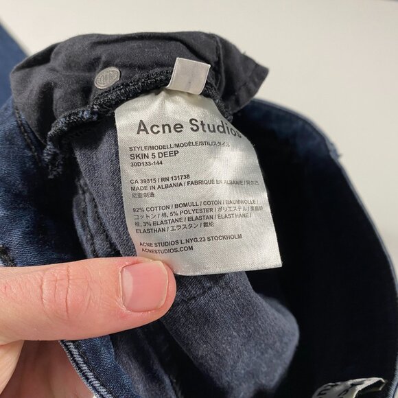 30D133-144 Acne Studios Skin 5 Deep Dark Wash Skinny Jeans womens size 27.5x27.5 - Picture 5 of 8